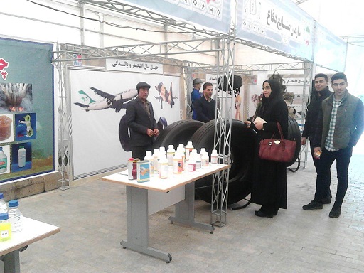 بازدید دانشگاهیان از نمایشگاه دستاوردهای انقلاب اسلامی 